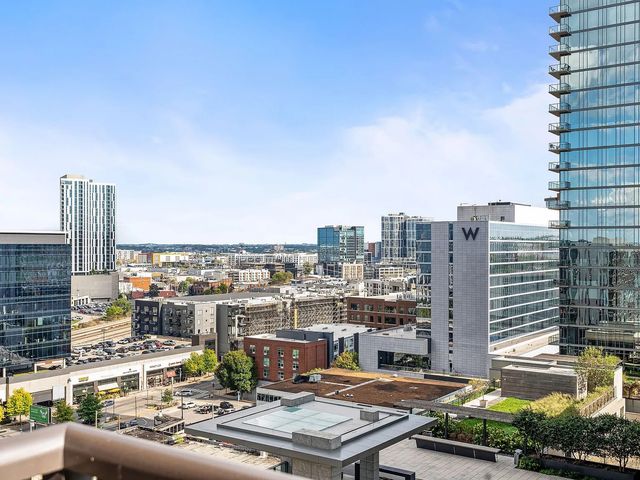 1212 Demonbreun St Apt 2102, Nashville, TN 37203