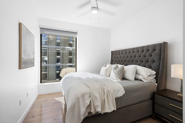 1212 Demonbreun St Apt 2102, Nashville, TN 37203