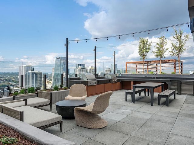 1212 Demonbreun St Apt 2102, Nashville, TN 37203