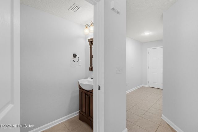 6700 BOWDEN Road 1004, Jacksonville, FL 32216