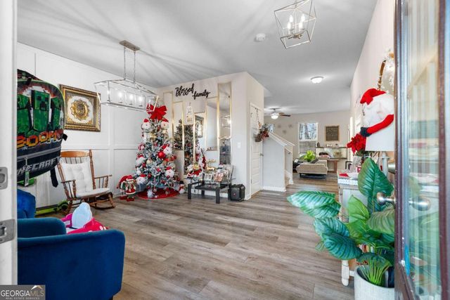 201 Mcginnis Circle, Calhoun, GA 30701