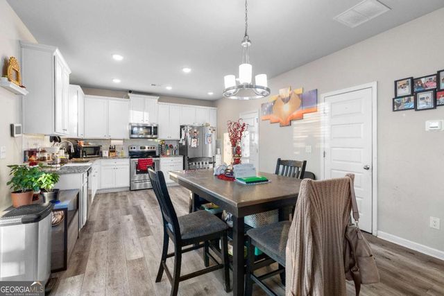 201 Mcginnis Circle, Calhoun, GA 30701