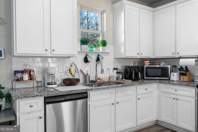 201 Mcginnis Circle, Calhoun, GA 30701
