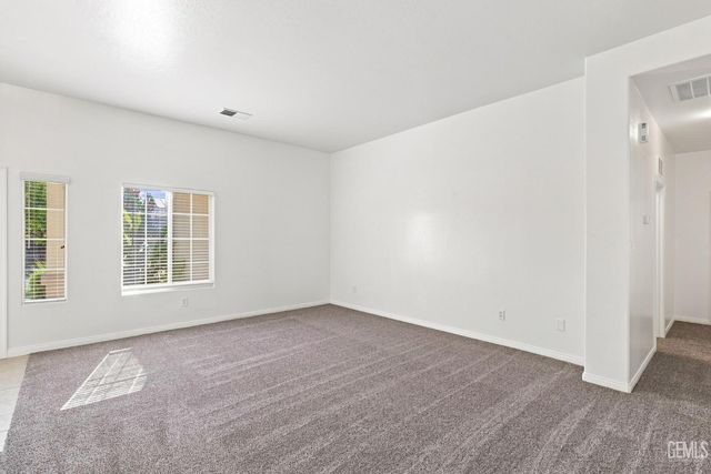 6605 Chinook Falls Drive, Bakersfield, CA 93312