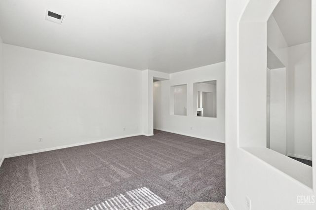 6605 Chinook Falls Drive, Bakersfield, CA 93312