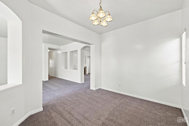 6605 Chinook Falls Drive, Bakersfield, CA 93312