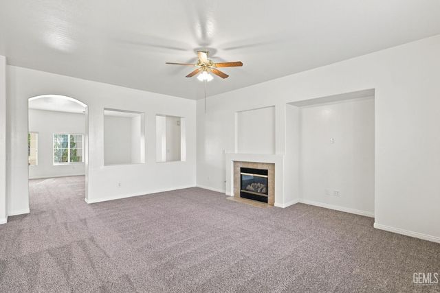 6605 Chinook Falls Drive, Bakersfield, CA 93312