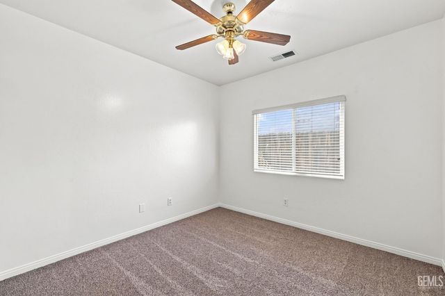 6605 Chinook Falls Drive, Bakersfield, CA 93312