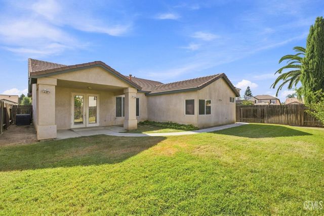 6605 Chinook Falls Drive, Bakersfield, CA 93312
