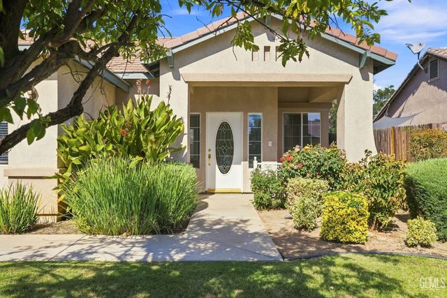 6605 Chinook Falls Drive, Bakersfield, CA 93312