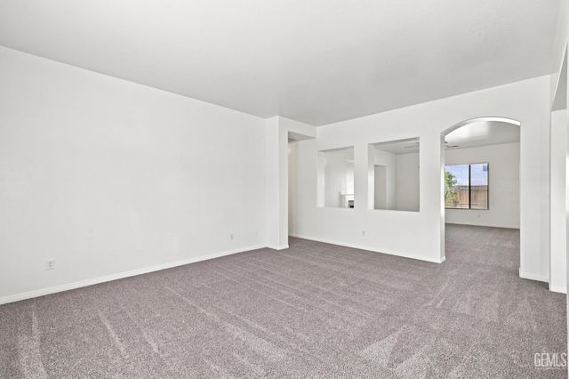 6605 Chinook Falls Drive, Bakersfield, CA 93312