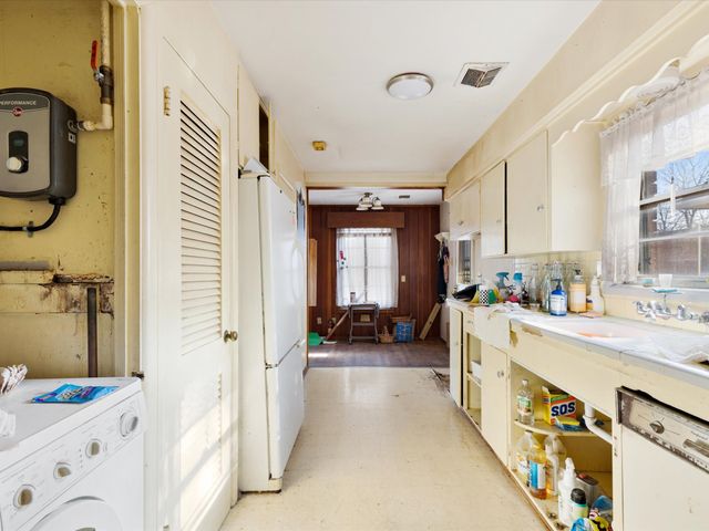 6718 Hialeah Drive, Dallas, TX 75214