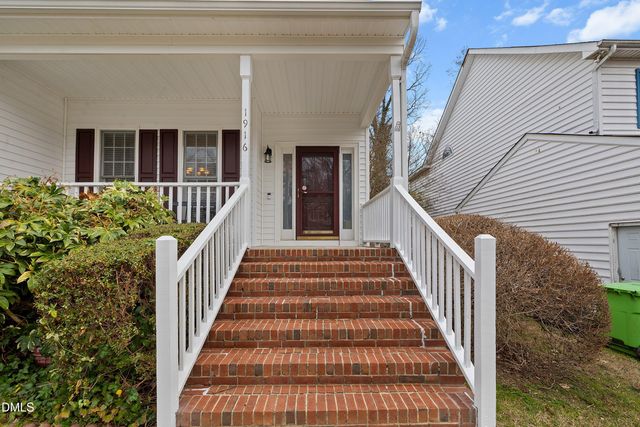 1916 Spanish Bay Court, Raleigh, NC 27604