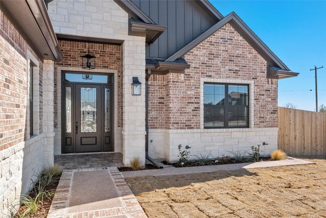 109 Water View Lane, Robinson, TX 76706