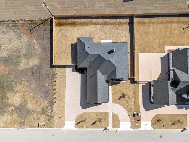 109 Water View Lane, Robinson, TX 76706