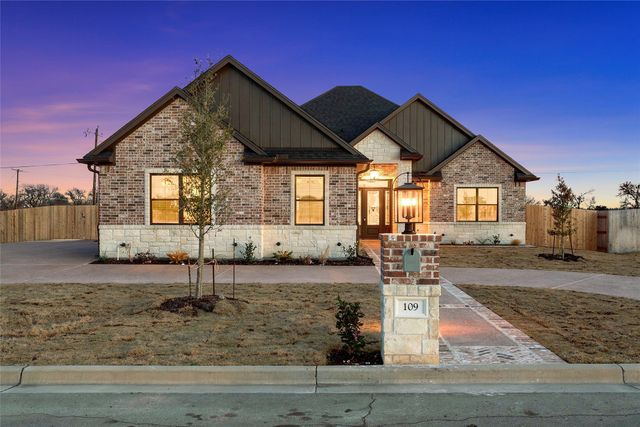 109 Water View Lane, Robinson, TX 76706