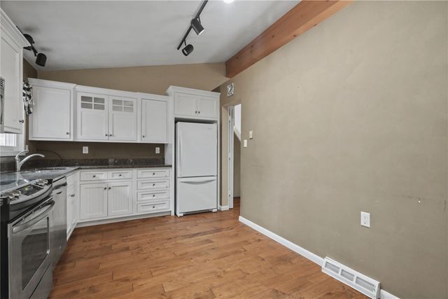 3831 Tomahawk Trail SE, Cedar Rapids, IA 52403