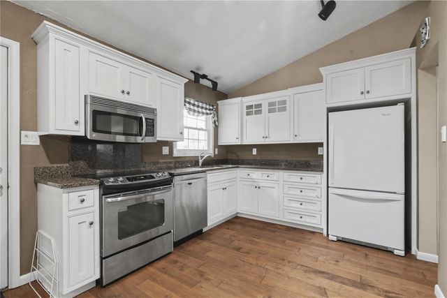 3831 Tomahawk Trail SE, Cedar Rapids, IA 52403