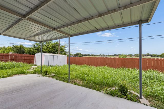 2217 Sharpshire Lane, Arlington, TX 76014