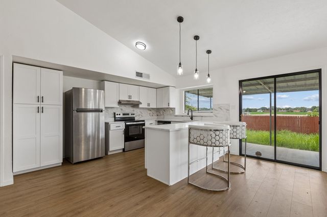 2217 Sharpshire Lane, Arlington, TX 76014