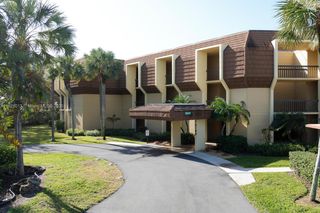 5188 Woodland Lakes Dr 337, Palm Beach Gardens, FL 33418