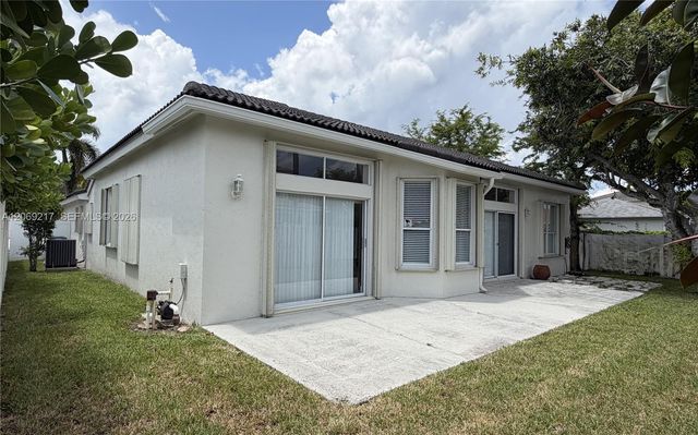 19089 NW 23rd Court, Pembroke Pines, FL 33029