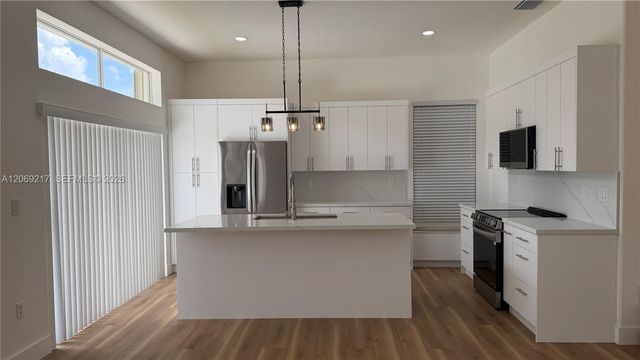 19089 NW 23rd Court, Pembroke Pines, FL 33029