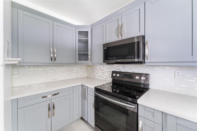 379 NE 31st Ave 379, Homestead, FL 33033