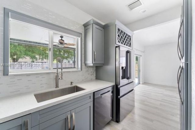 379 NE 31st Ave 379, Homestead, FL 33033