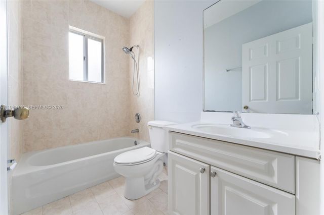 379 NE 31st Ave 379, Homestead, FL 33033