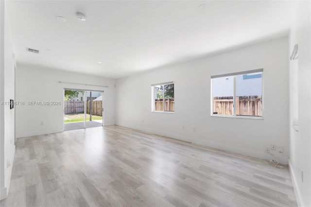 379 NE 31st Ave 379, Homestead, FL 33033