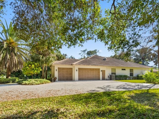 5410 Mahogany Ridge DR, Naples, FL 34119