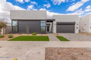 10302 E UTAH Avenue, Mesa, AZ 85212
