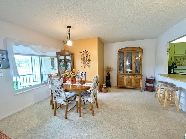 132 LAKE PINE Circle B-2, Greenacres, FL 33463