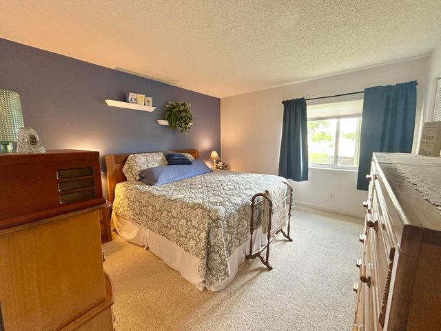132 LAKE PINE Circle B-2, Greenacres, FL 33463
