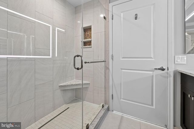 2720 S ARLINGTON MILL DR #710, Arlington, VA 22206