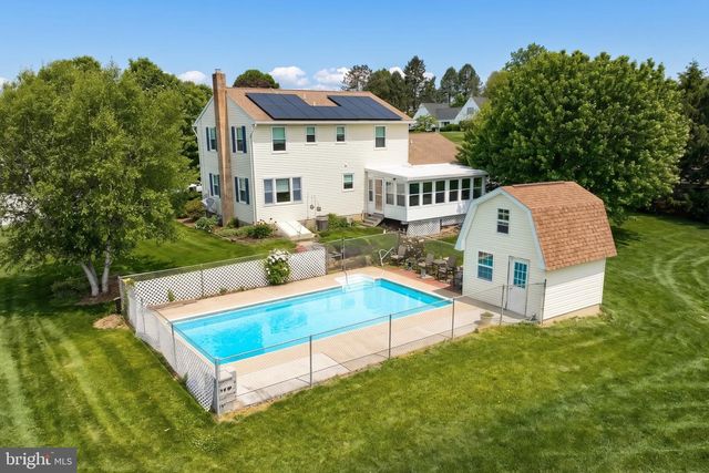 4150 BAHN AVE, York, PA 17408