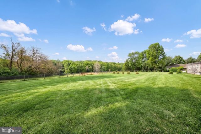 4150 BAHN AVE, York, PA 17408