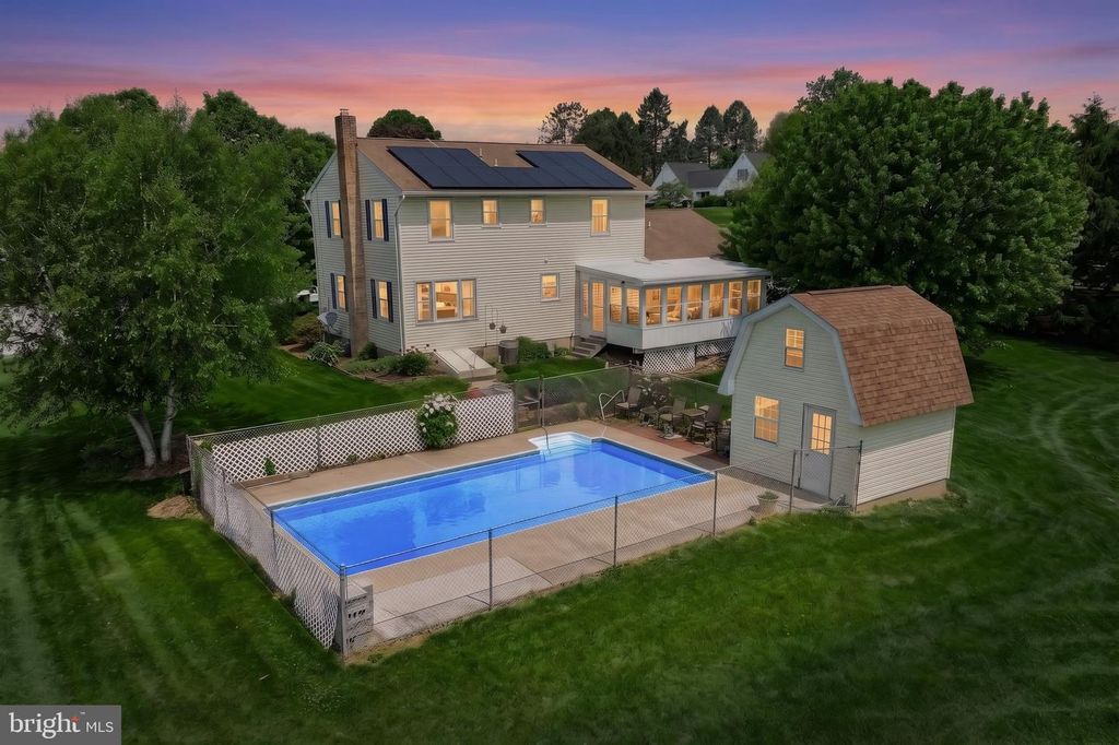 Image 45 of property listing at 4150 BAHN AVE, York, PA 17408