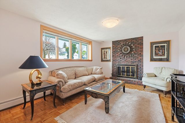 71 Case Dr, Revere, MA 02151