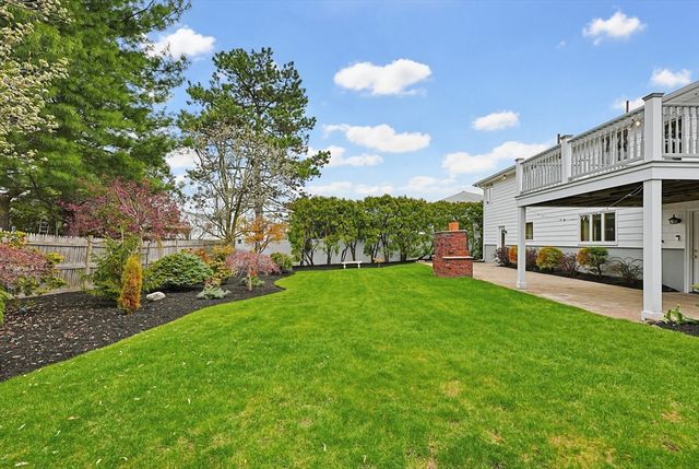 71 Case Dr, Revere, MA 02151