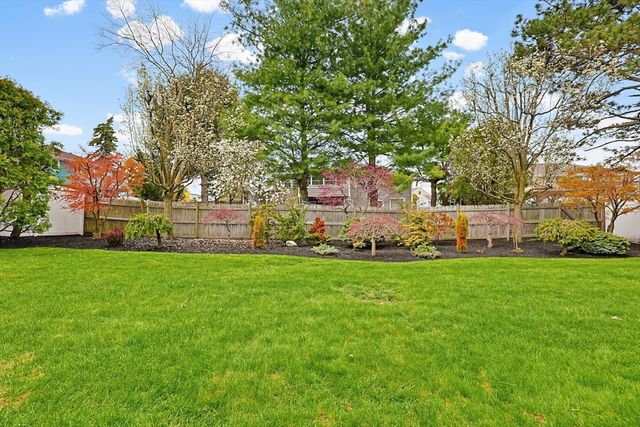 71 Case Dr, Revere, MA 02151