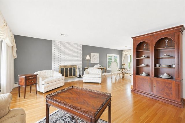 71 Case Dr, Revere, MA 02151