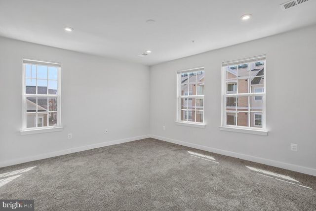 8100 MINER ST, Greenbelt, MD 20770