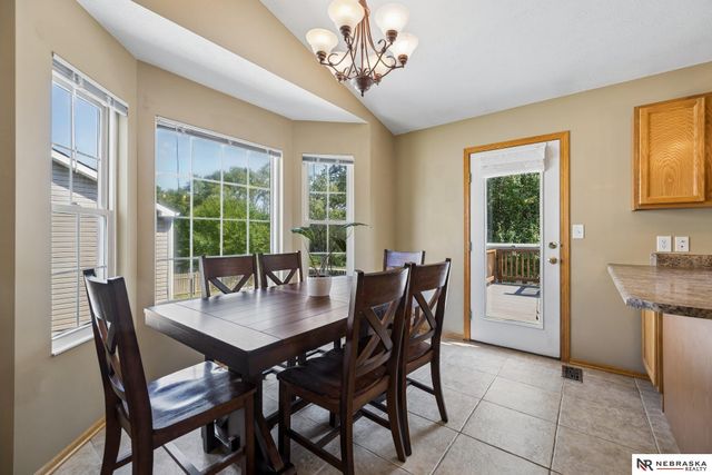 1541 Bordeaux Road, Lincoln, NE 68522
