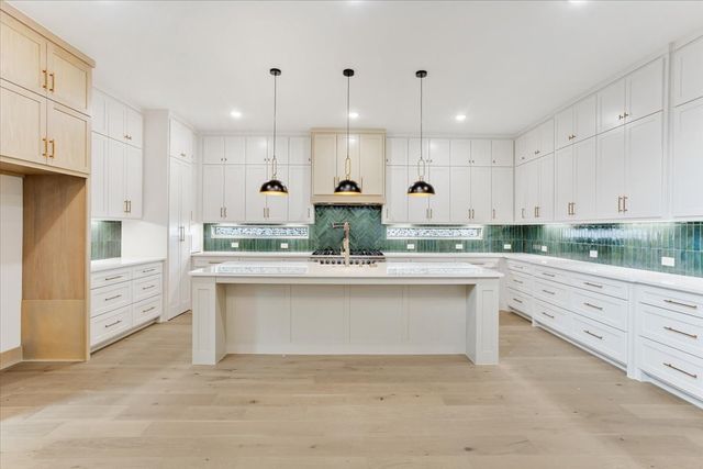 191 Acorn Trail, Denison, TX 75020