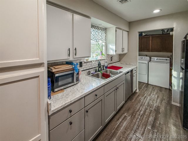 15721 W Clyde Maher, Tahlequah, OK 74464