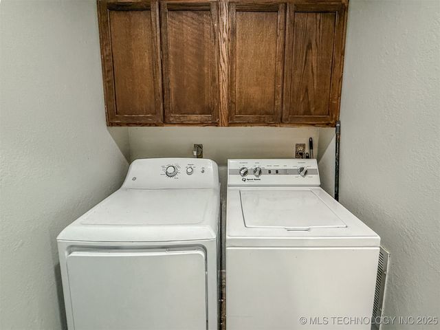 15721 W Clyde Maher, Tahlequah, OK 74464