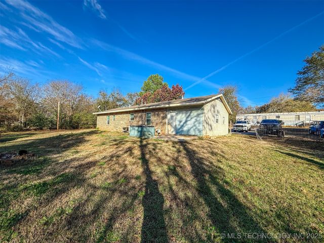 15721 W Clyde Maher, Tahlequah, OK 74464