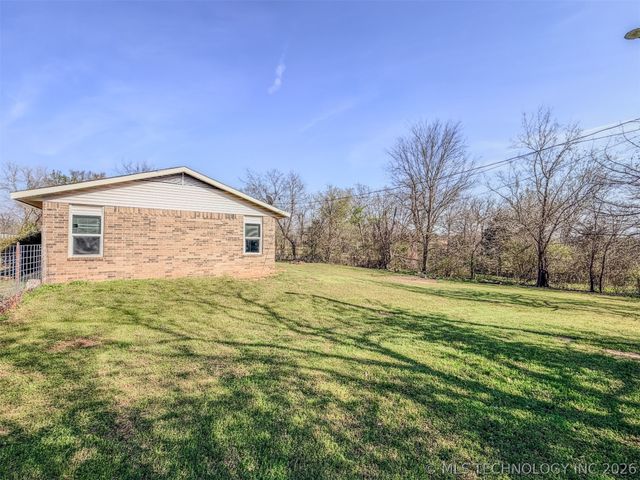 15721 W Clyde Maher, Tahlequah, OK 74464